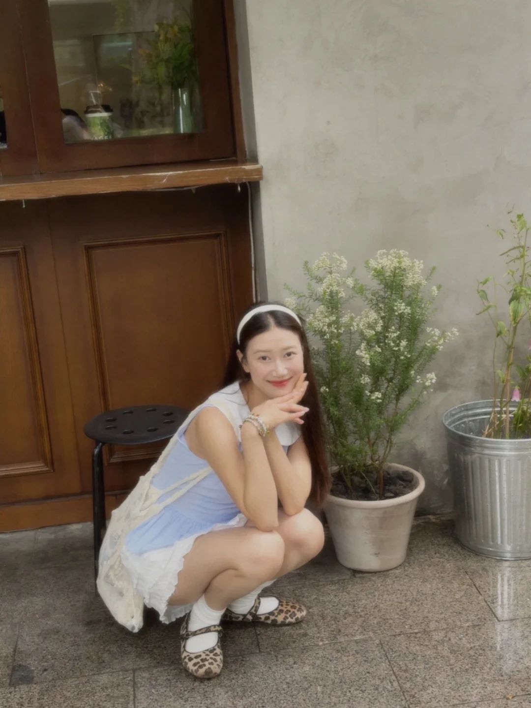 在阳光下做发光的少女✨