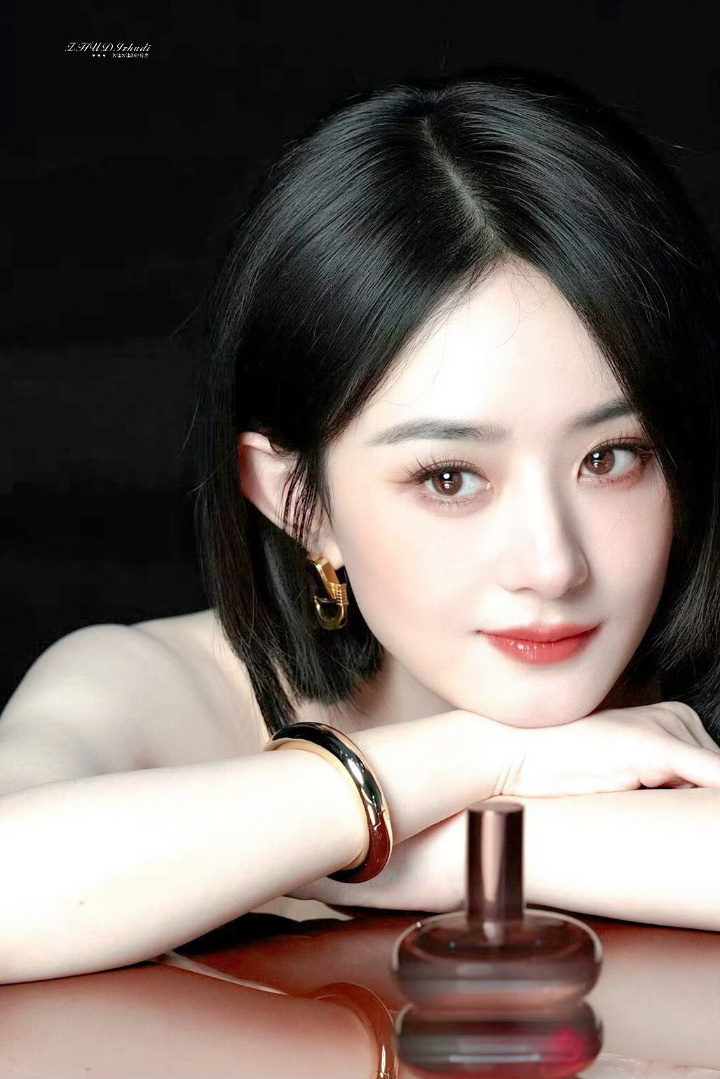 赵丽颖[超话] "喜欢只是开始 爱你永遠不會结束. ”[送花花] ​​​