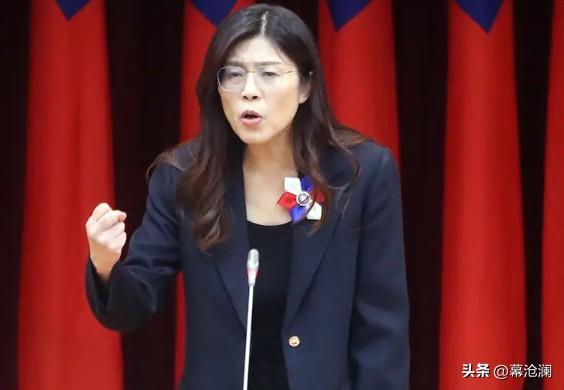 没想到，郑丽文竟然抛出了这么犀利的问题！她问道：“如果有一天，我们真的和解放军杠