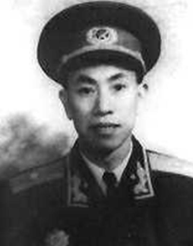 他曾担任成都军区副政委，九一三事件后受到重用，1988年授上将。

郭林祥，19