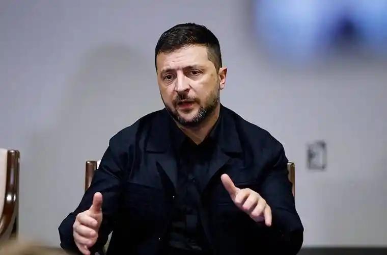 最近这几天，莫斯科的天空可真不太平。乌克兰突然搞了把大的，无人机跟下雨似的直奔俄