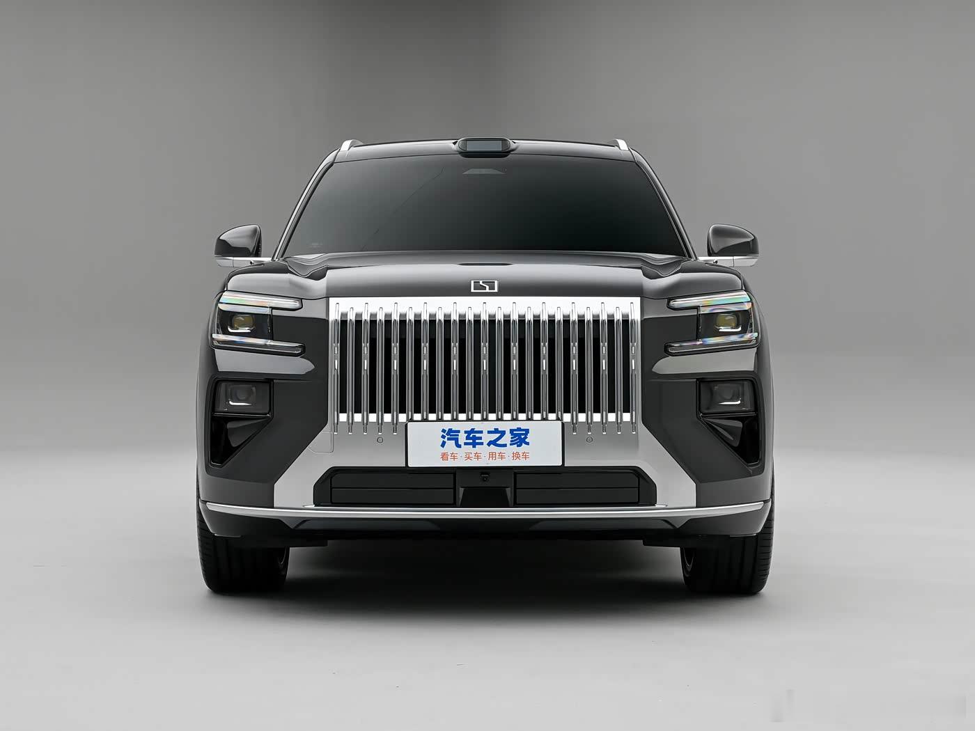 近日，我们从极氪品牌官方获悉，旗下全新车型极氪8X实车亮相，新车基于SEA-S超