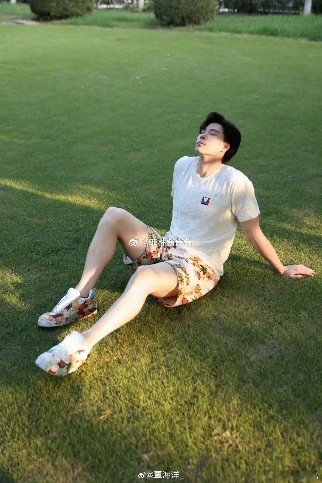 #覃海洋回应前女友争议##覃海洋说这种情况很正常#看看 ​​​