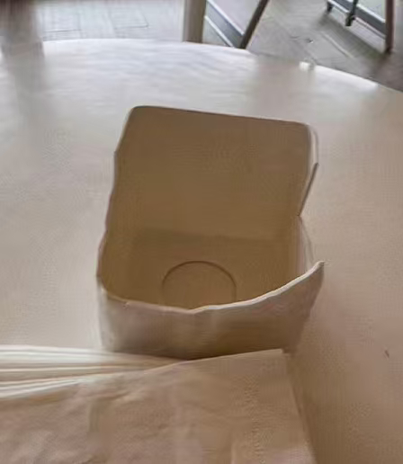 1岁宝宝碰坏纸巾盒三亚酒店索赔924元物品损坏该赔毋庸置疑，可赔偿不能脱离市场行