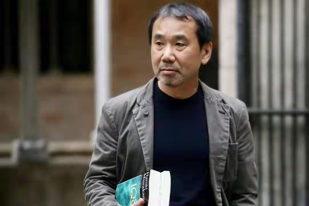 村上春树说：“如果有一天，让你心动的再也感动不了你，让你愤怒的再也激怒不了你，让