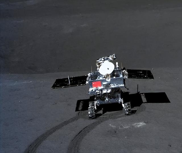 太空加油站落地后，卫星运行模式直接被改写。
以往卫星燃料耗尽就只能沦为太空垃圾，