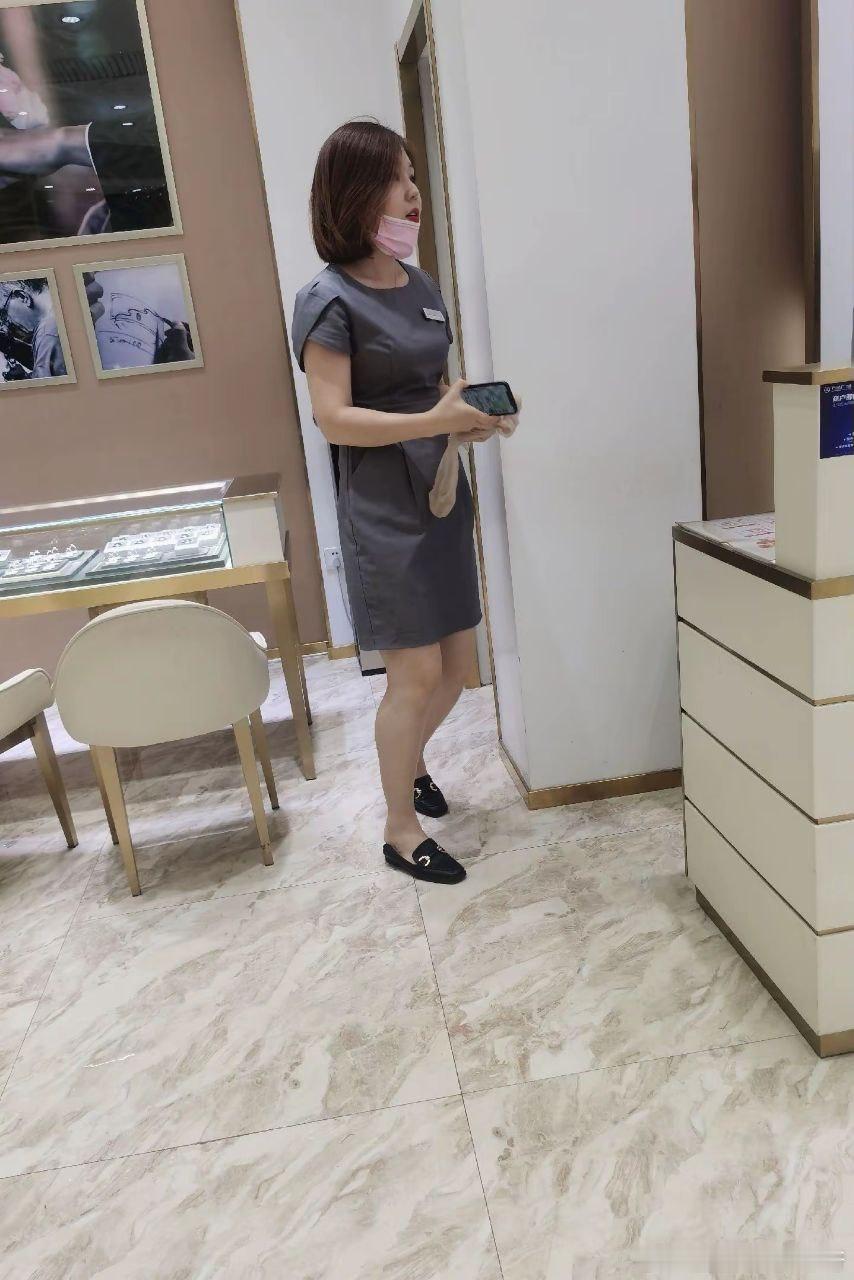 这是什么珠宝店的？ ​​​