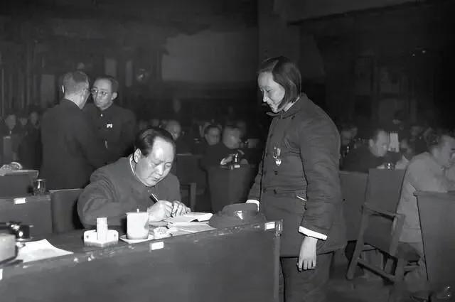 送别！“治淮一等功臣”李秀英去世 据《阜阳日报》6月5日消息，“特级治淮劳动模范