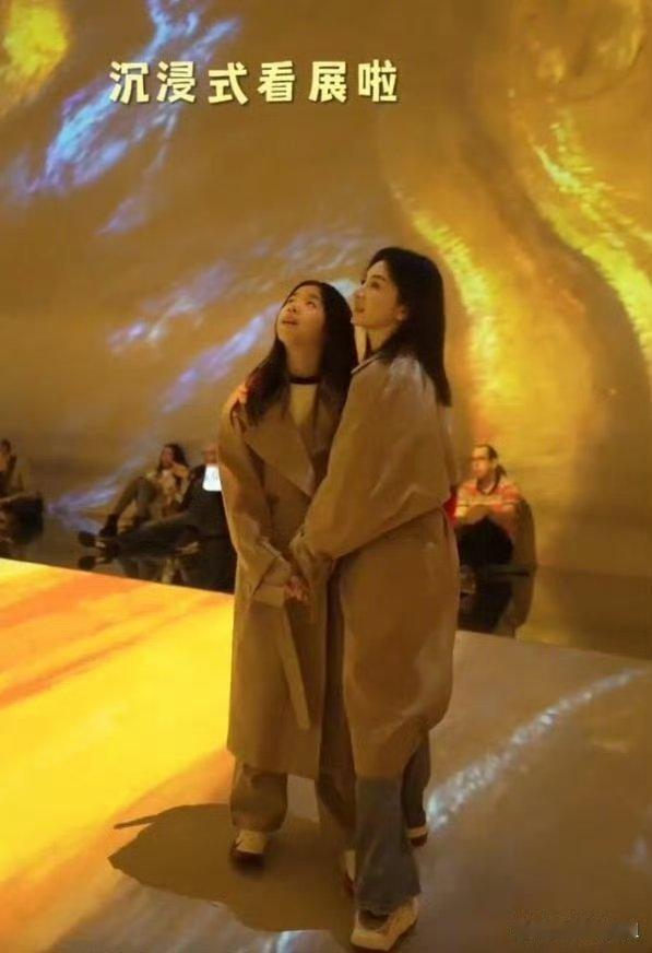 黄奕想对女儿说一声对不起采访聊起女儿黄奕当场哽咽，满心愧疚坦言对不起孩子，成年人