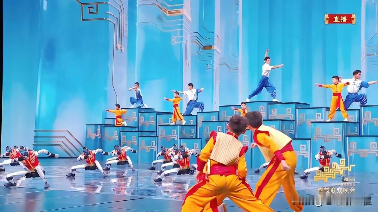 难！人类小孩多了一个竞争对手。
各位朋友新年快乐！
春节晚会机器人表演很惊艳！