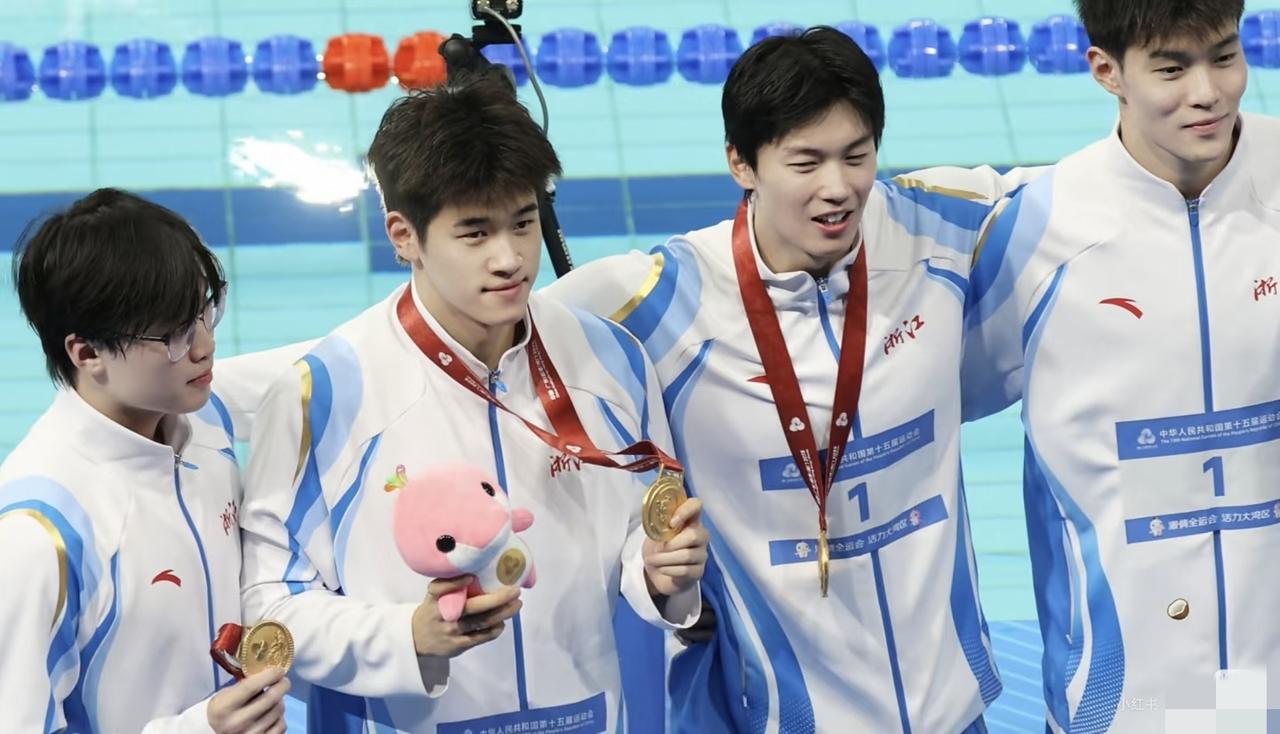 潘展乐全运会夺金，家书诠释“先为国，再为家”

奥运冠军潘展乐以全运会金牌和一封