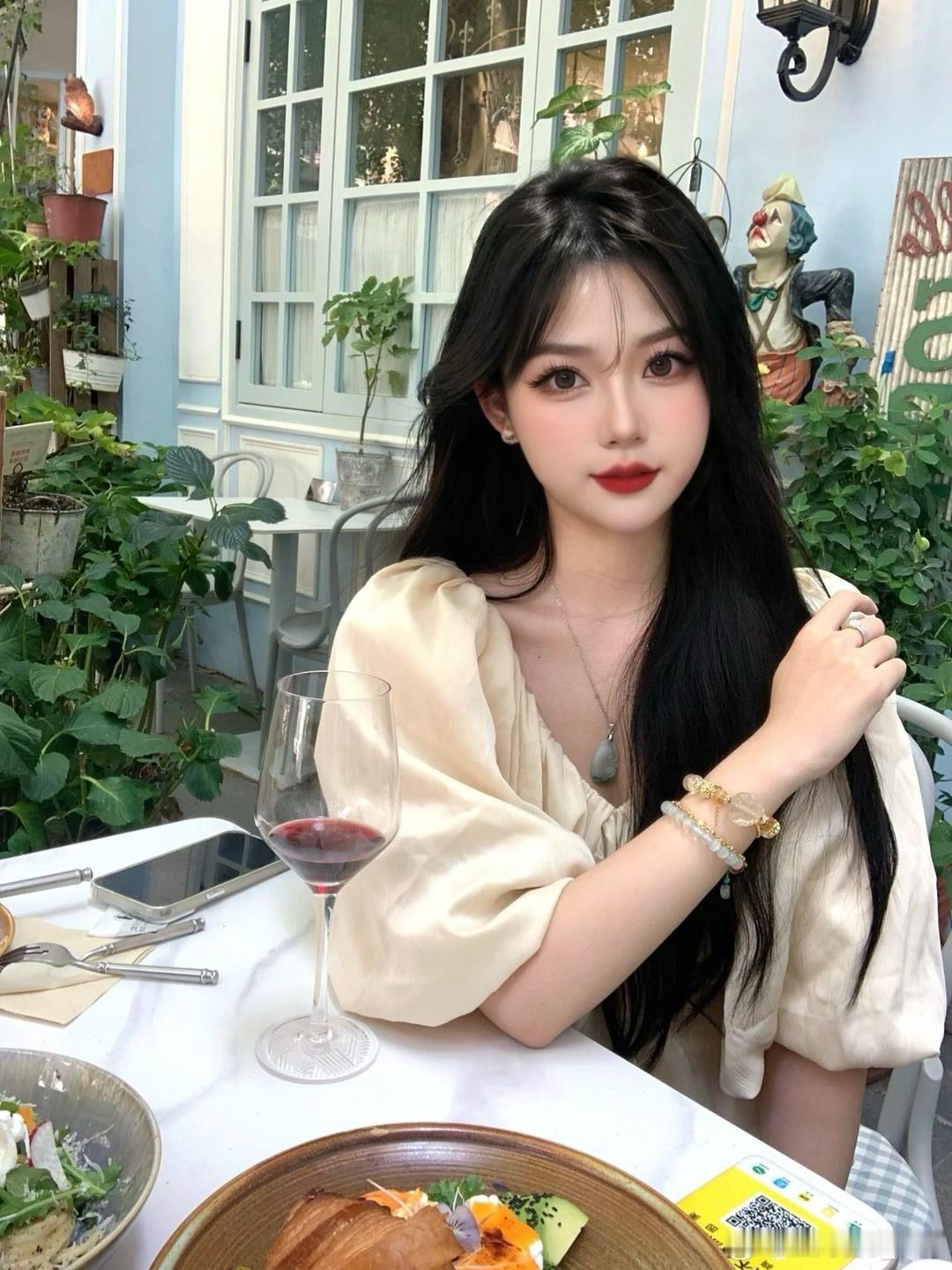 王凡君老师[超话]   