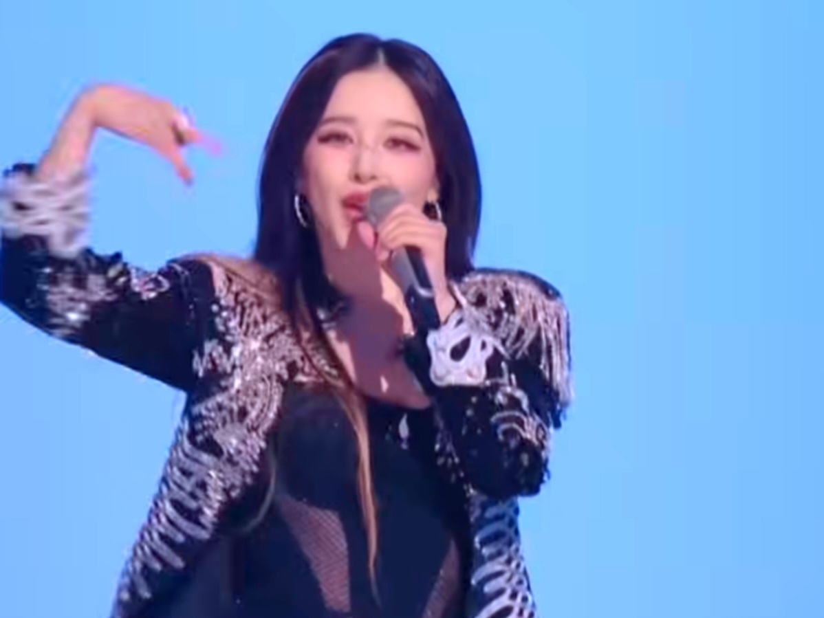 阚清子那还越发自信且漂亮了！果然，女人就是要自信才美丽！ 