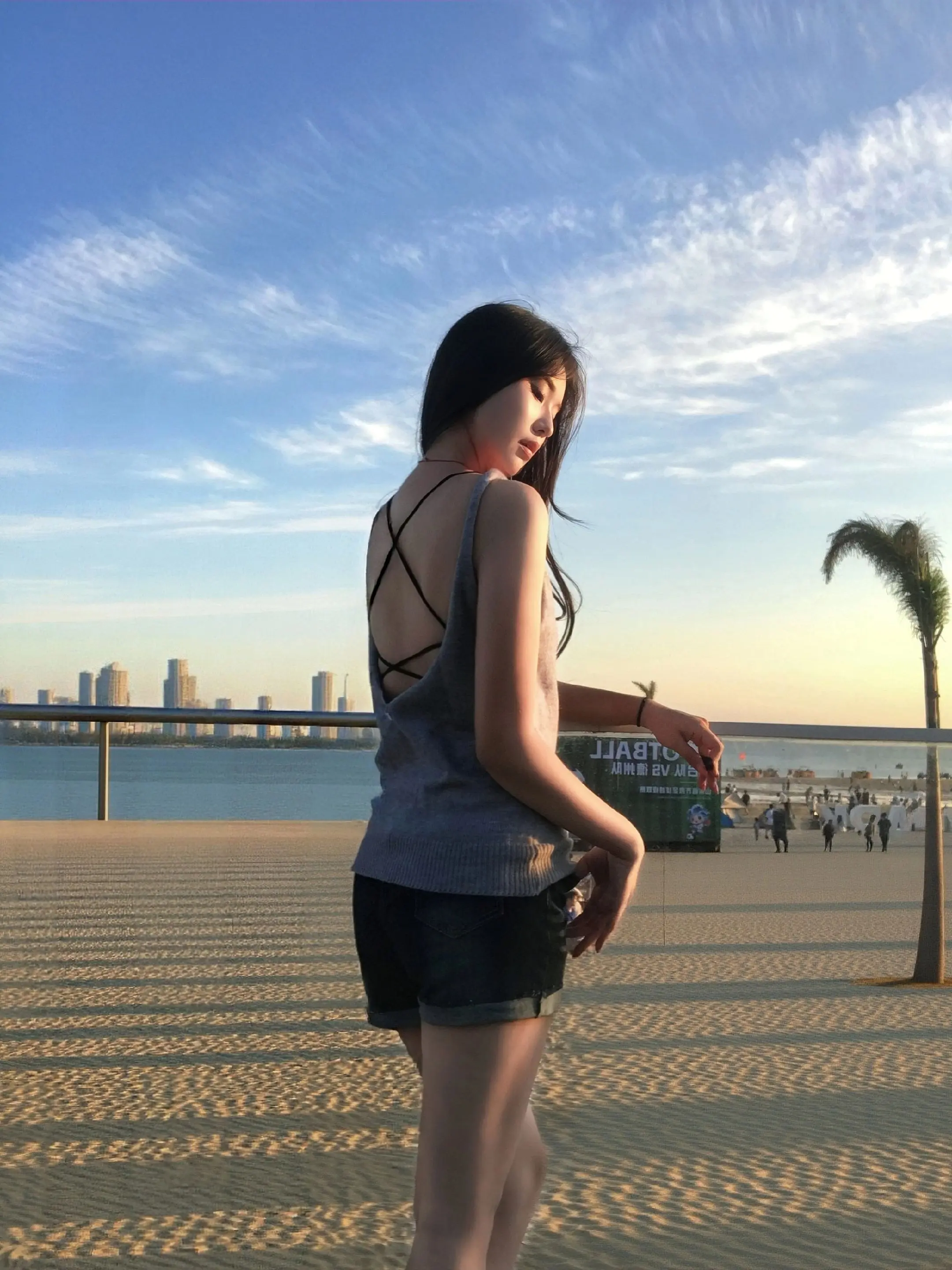 你的世界不缺我吗 好可惜....