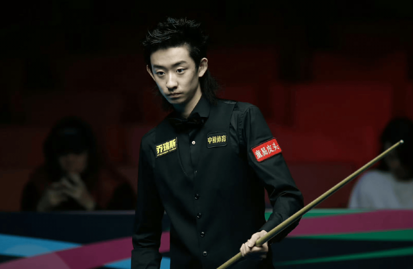 0-4后打出六连鞭，吴宜泽惊天逆转特鲁姆普，晋级国锦赛八强