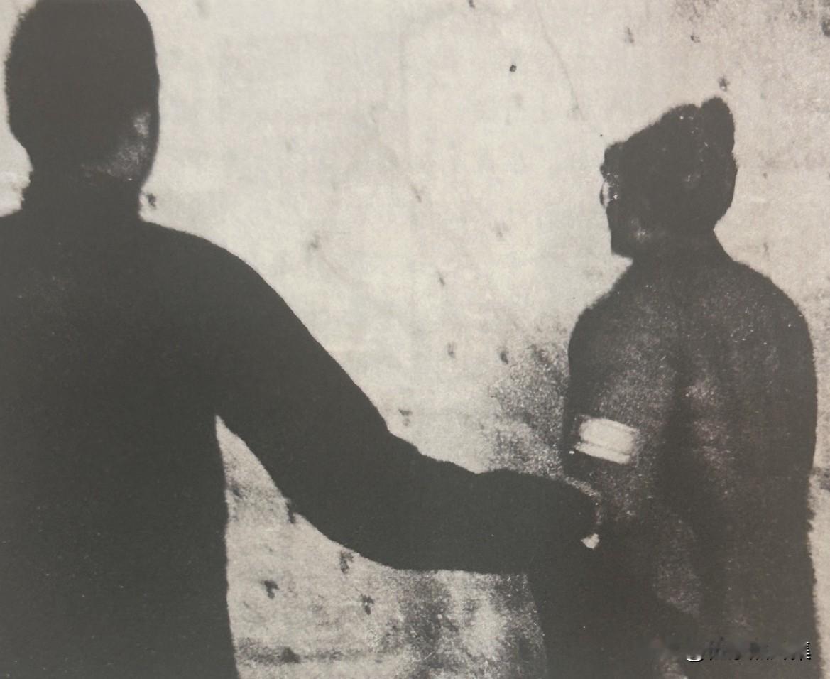 1939年2月，第129师师长刘伯承在冀南指挥作战。根据中共中央及八路军总部部署