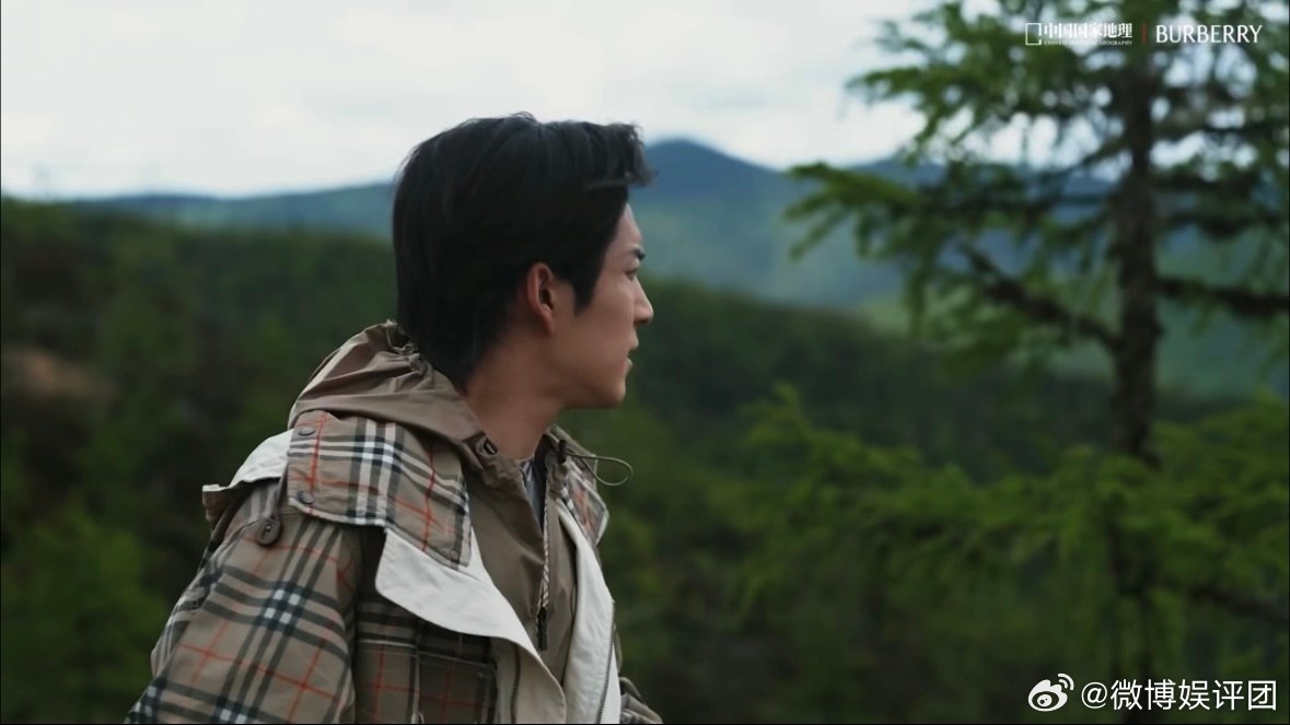 韩东君逛山逛出人生感悟 谁说逛山只是对身体的磨砺？韩东君在香格里拉的每一步，都是