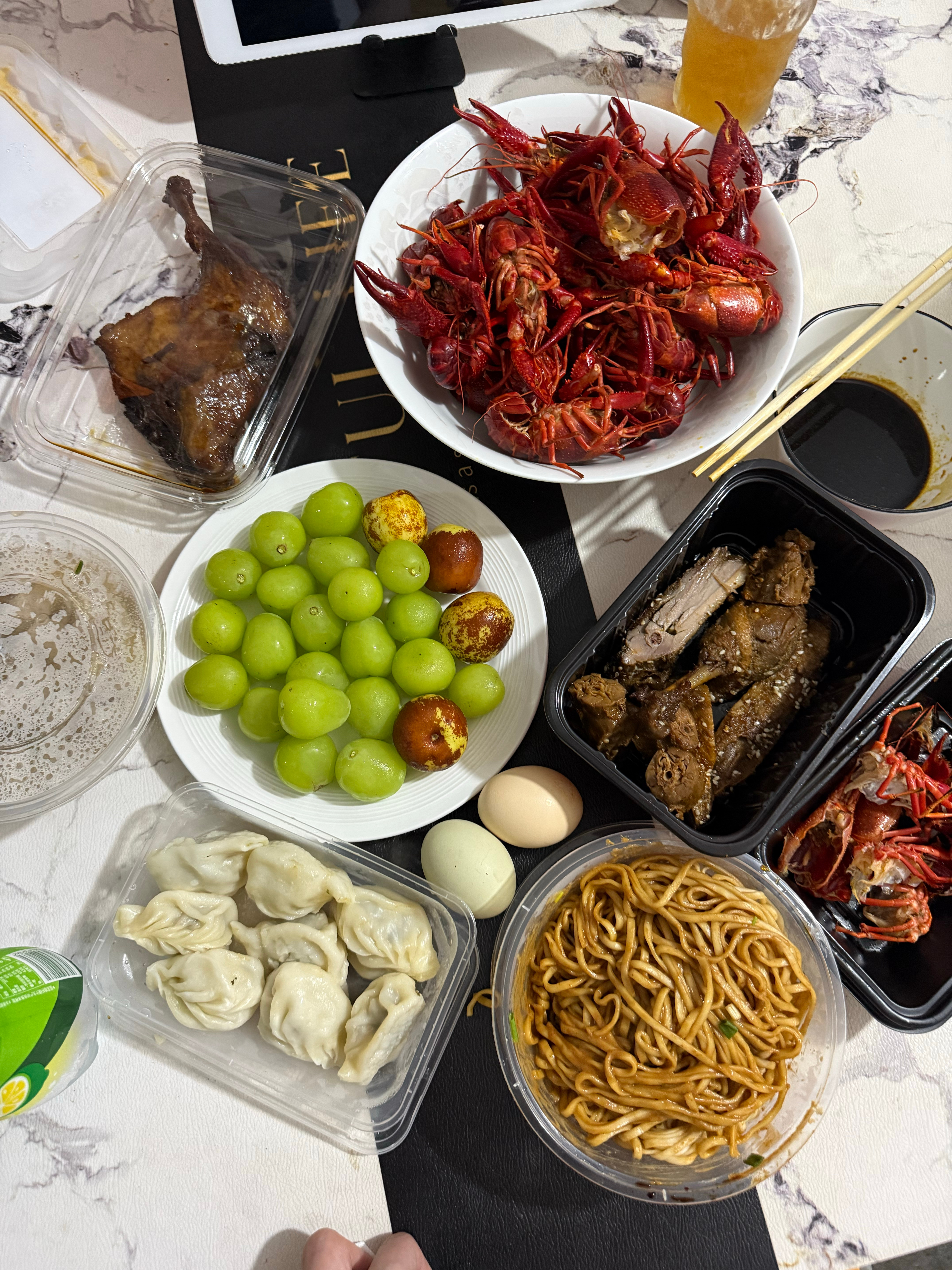 我吃吃吃吃 今年爱吃虾 
