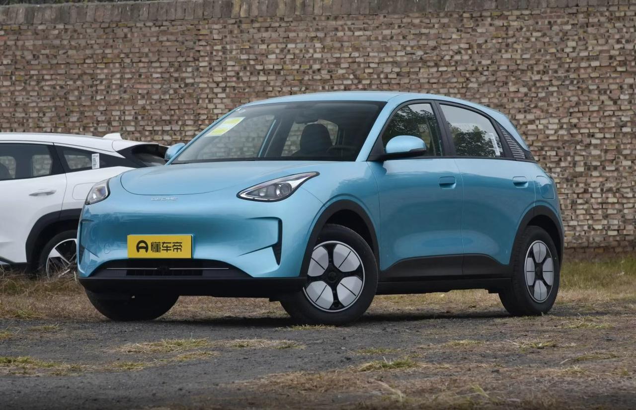 作为吉利银河的“流量担当”，星愿自2024年10月上市以来，销量一路狂飙，二手市