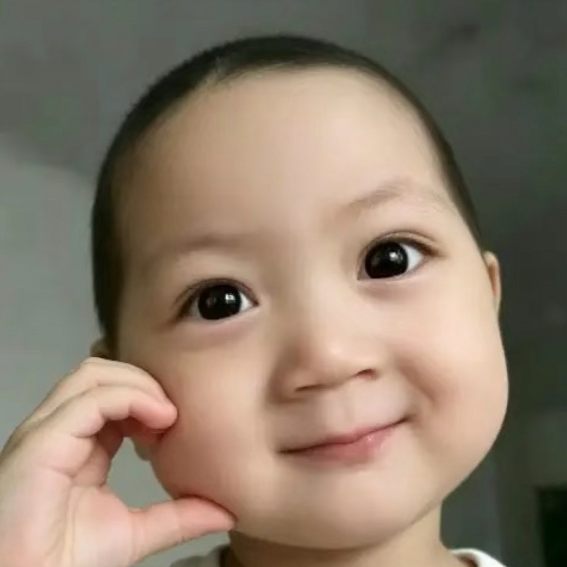说起换id ，本来我这个id 就是当时换着玩的，结果被菠鹿翻牌了，就没舍得换了 