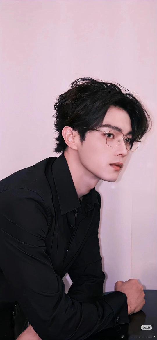 许凯我有点不认识你了 陈辉说“你不想我好过，那我也要让你脱层皮”的时候，表情没变