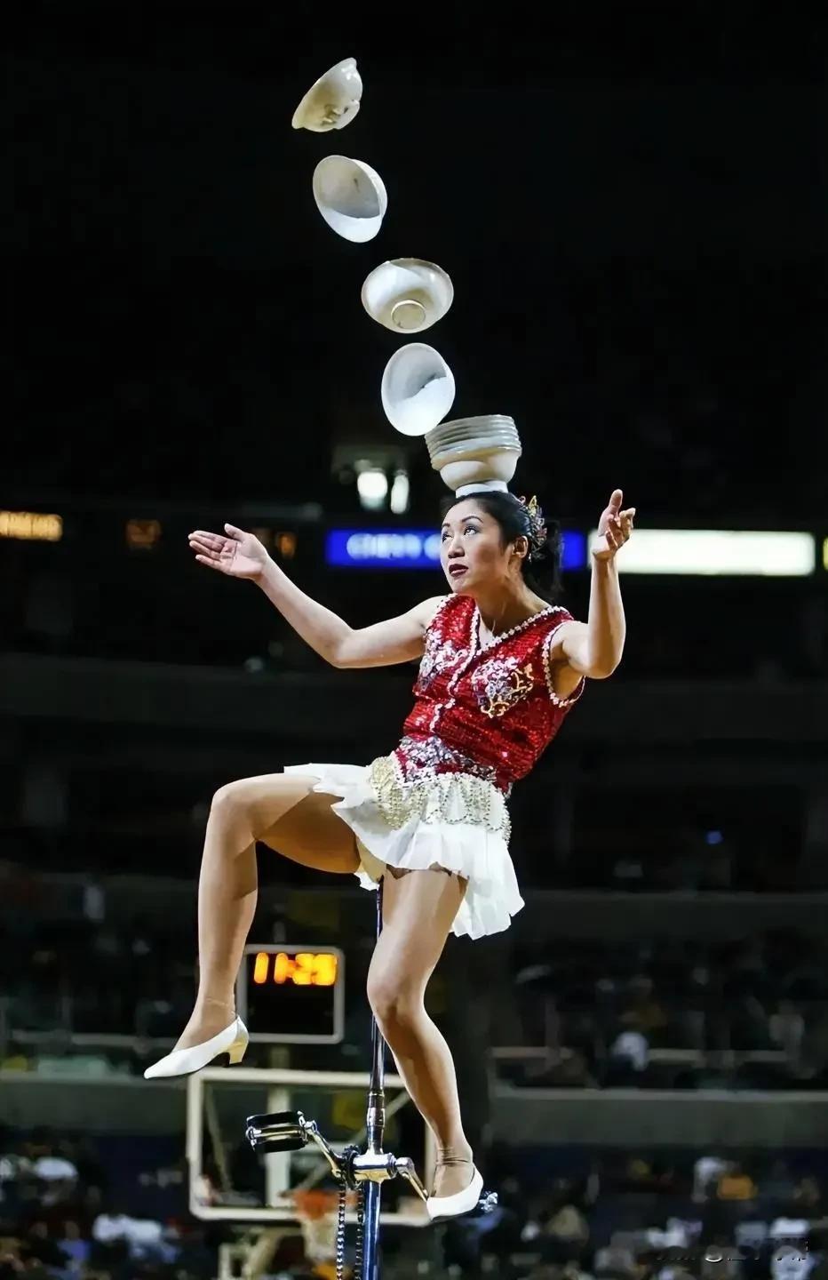 这才是NBA最长的河，NBA顶碗大妈不慎受伤震惊NBA！

在明尼苏达山猫与印第