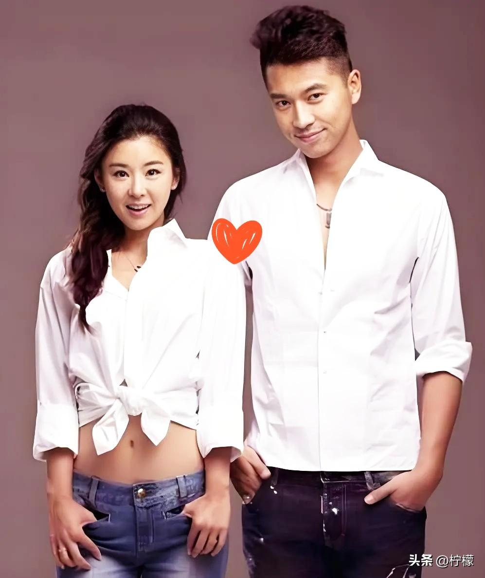 李小萌和王雷的婚姻，
大家都说肯定散不了。
倒不是因为俩人名气大、家境好，真正的