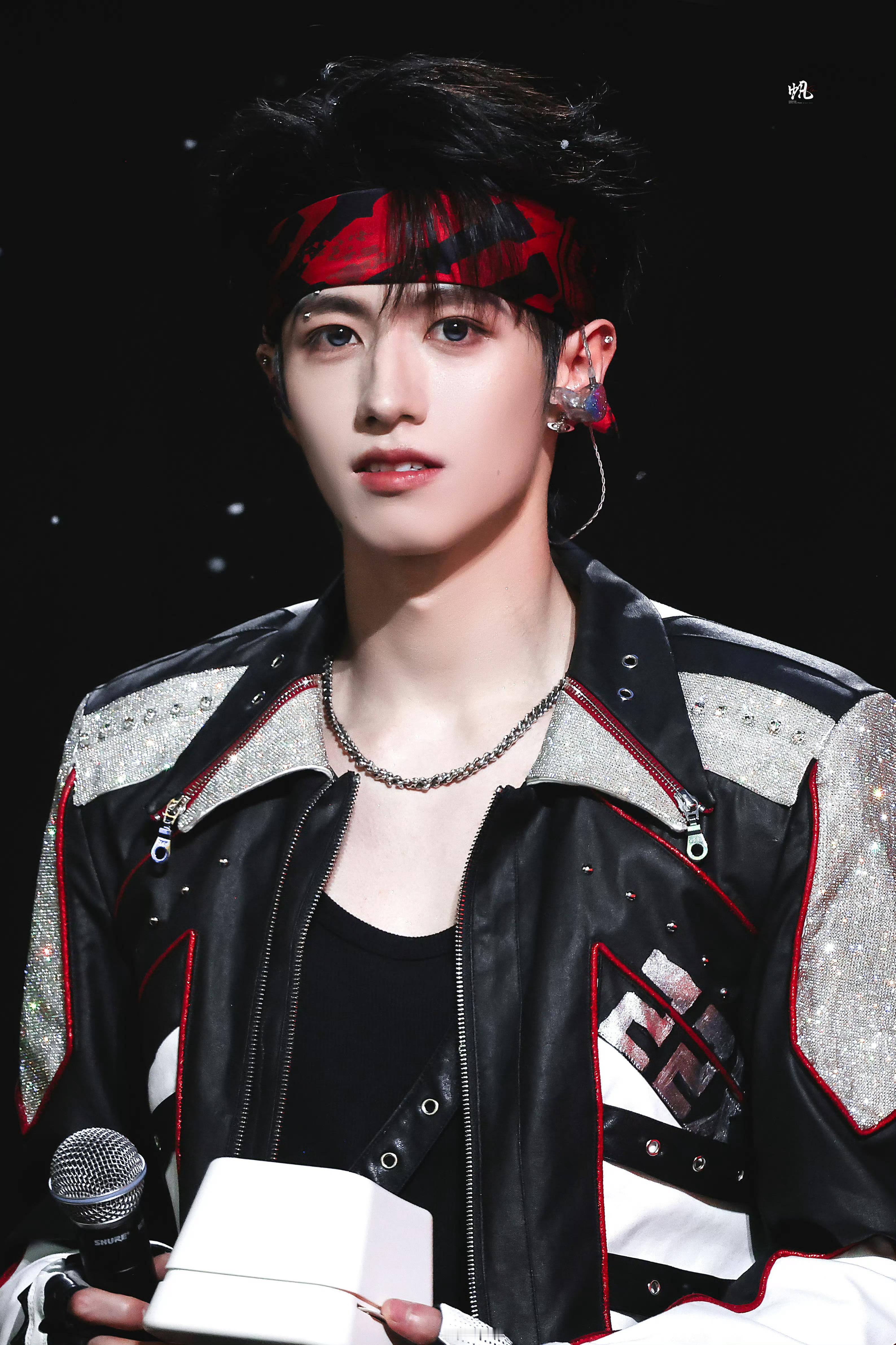 朱志鑫solo舞台音响故障朱志鑫 今日演唱会饭拍 