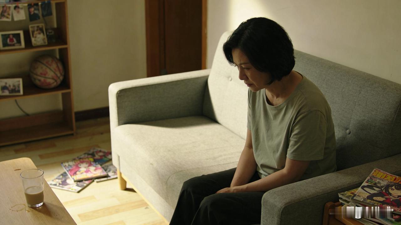 儿子返程上班，我才懂：家已成他的宾馆，我只是免费保洁
 
儿子带女友回来5天，我