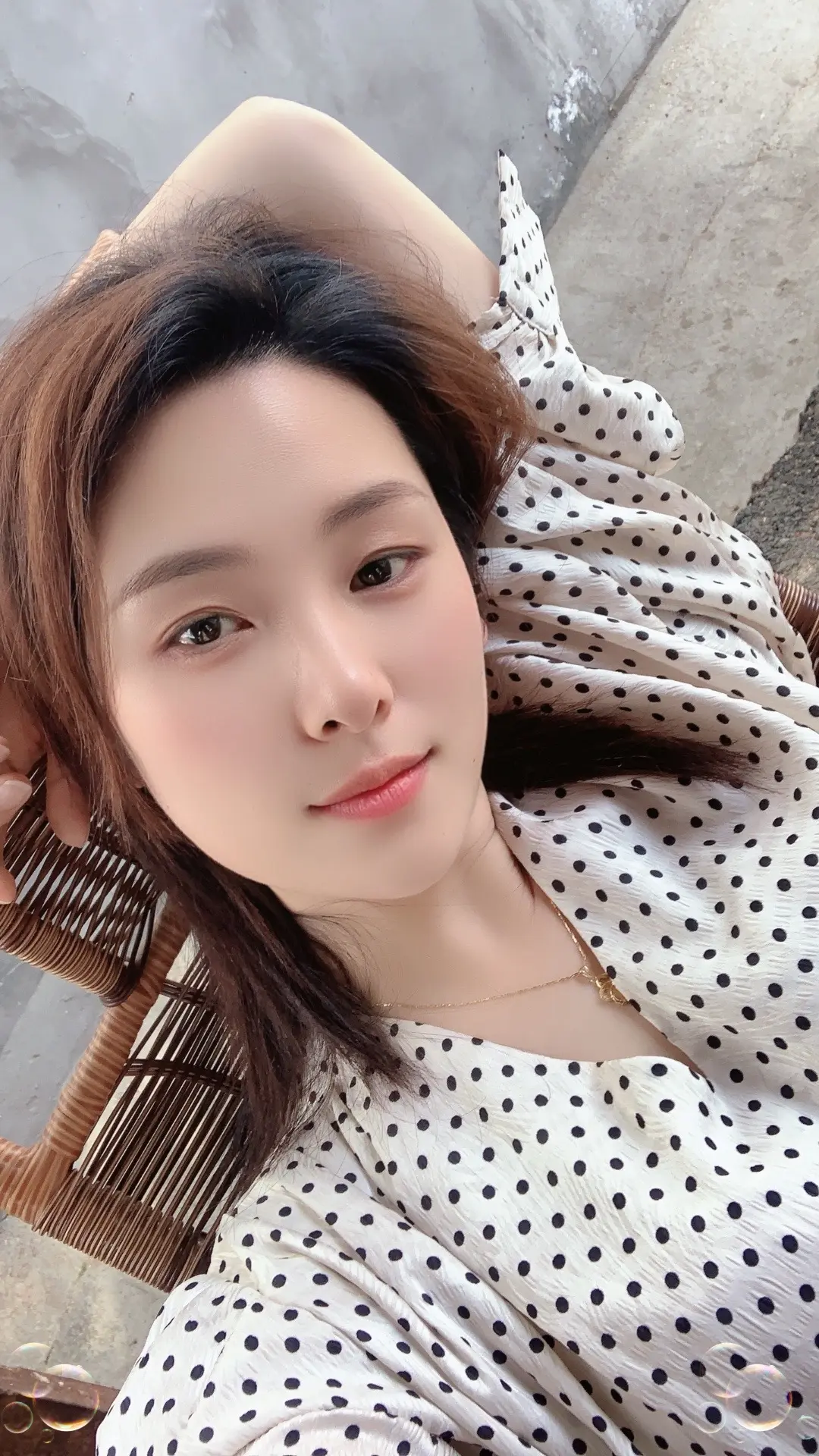 不是没有和人相处的能力，只是没有逢场作戏的兴趣