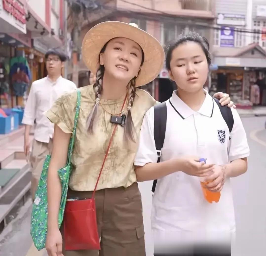 小秦氏扮演者王一楠：平衡不了才是中年女演员的常态
看了王一楠最近的采访，她对中年