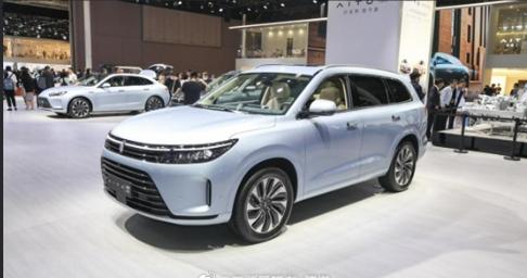 【华为凭什么打入高端电动轿车市场？】
我们不妨从任正非多年前质问下属的一句话聊起