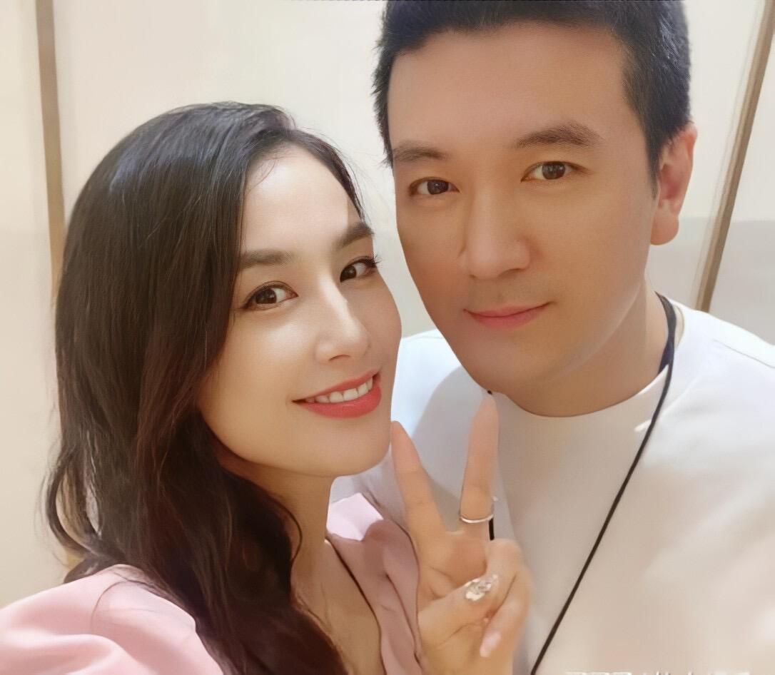 黄圣依输在哪？
杨子三任老婆"段位"大比拼，
一个比一个狠！

都说豪门深似海，