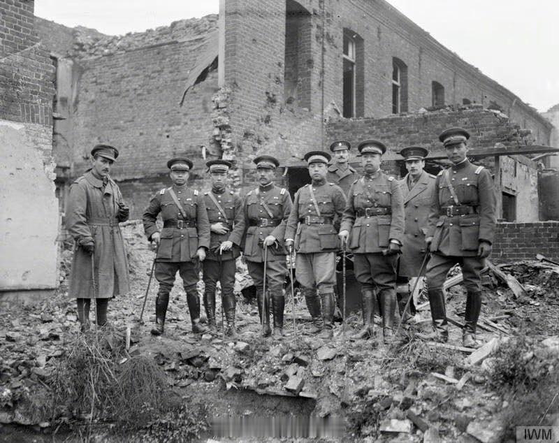 照片中的历史 《欧洲战场——北洋政府陆军赴法巴波姆观战（1917）》英国帝国战争