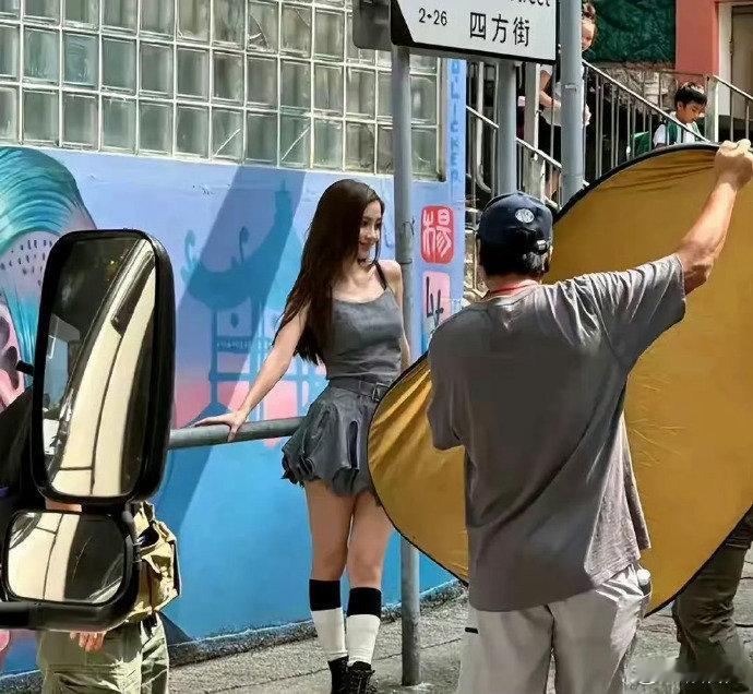 内地待不下去了，就去香港，到时候香港再待不下去的话又去哪 呢 