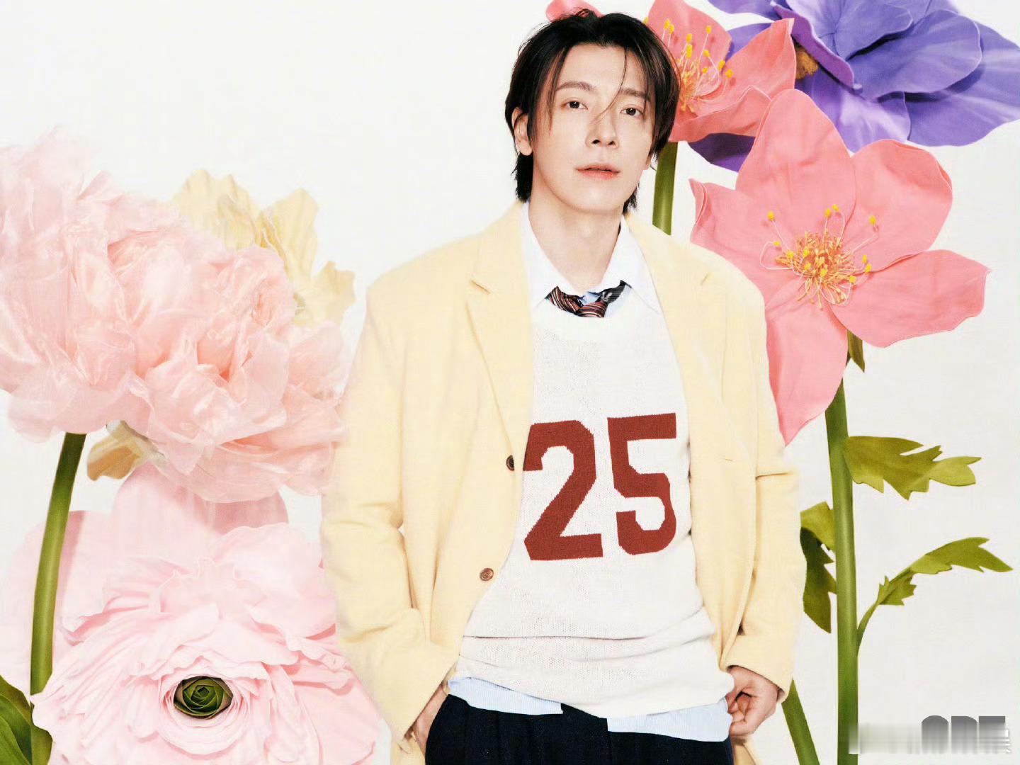 李东海正规专预告 李东海李东海 正规一辑《ALIVE》预告照公开，专辑将于4月2