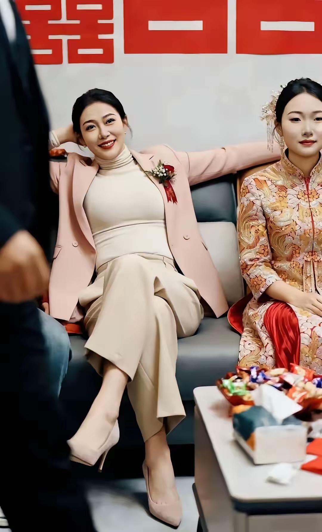 这是挑衅自己的女儿