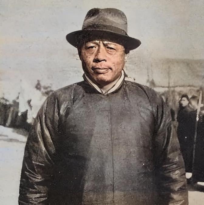 [微风]1944年，八路军干部陈克被伪军抓住，临刑之前，一汉奸自告奋勇：“太君交