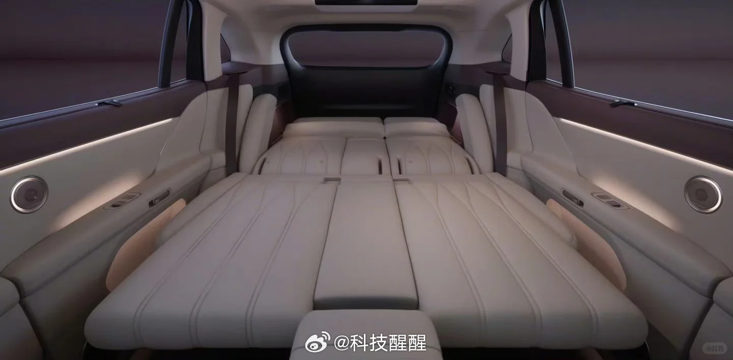 启境GX7这台车，我第一次看到后排“20秒一键纯平”的时候，真的眼前一亮。传统5