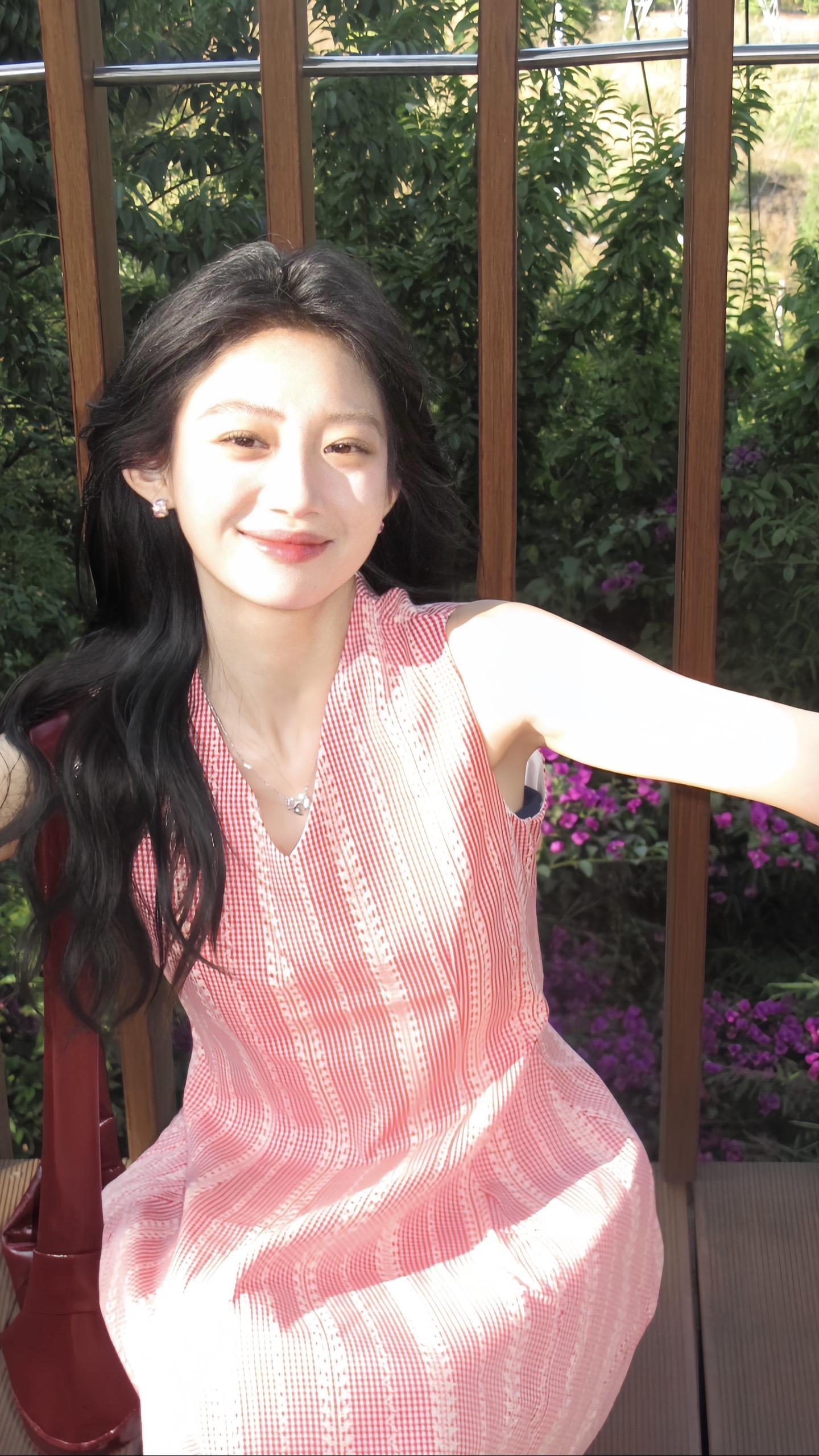 女孩 我的故事因为你而展开