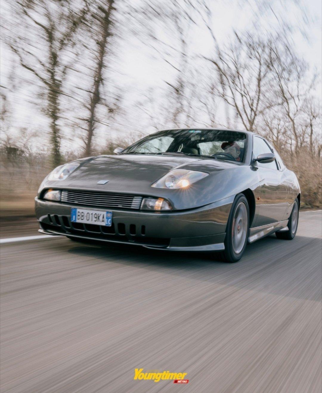 Fiat Coupe2.0版本，20V气门，搭载Turbo涡轮增压发动机。 