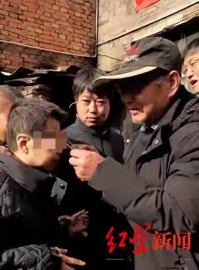 女硕士走失被找回后续，因为患有精神病，女硕士走丢后还生了两个娃。

好在，女硕士