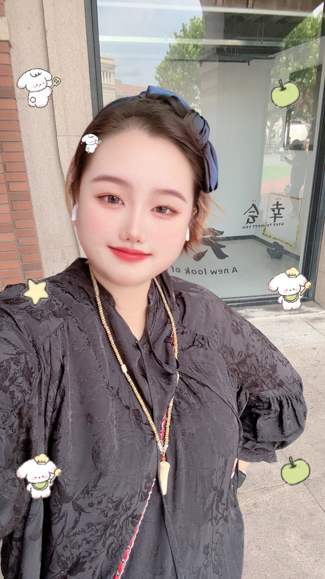 我听话。我老了你别打我。