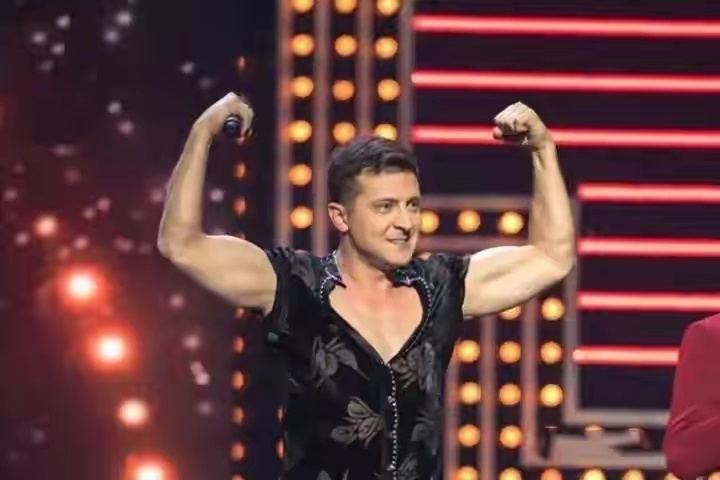 马斯克发现岛上是少女派对果断离开看到一条信息：泽圣2019年也去过萝莉岛，不过他