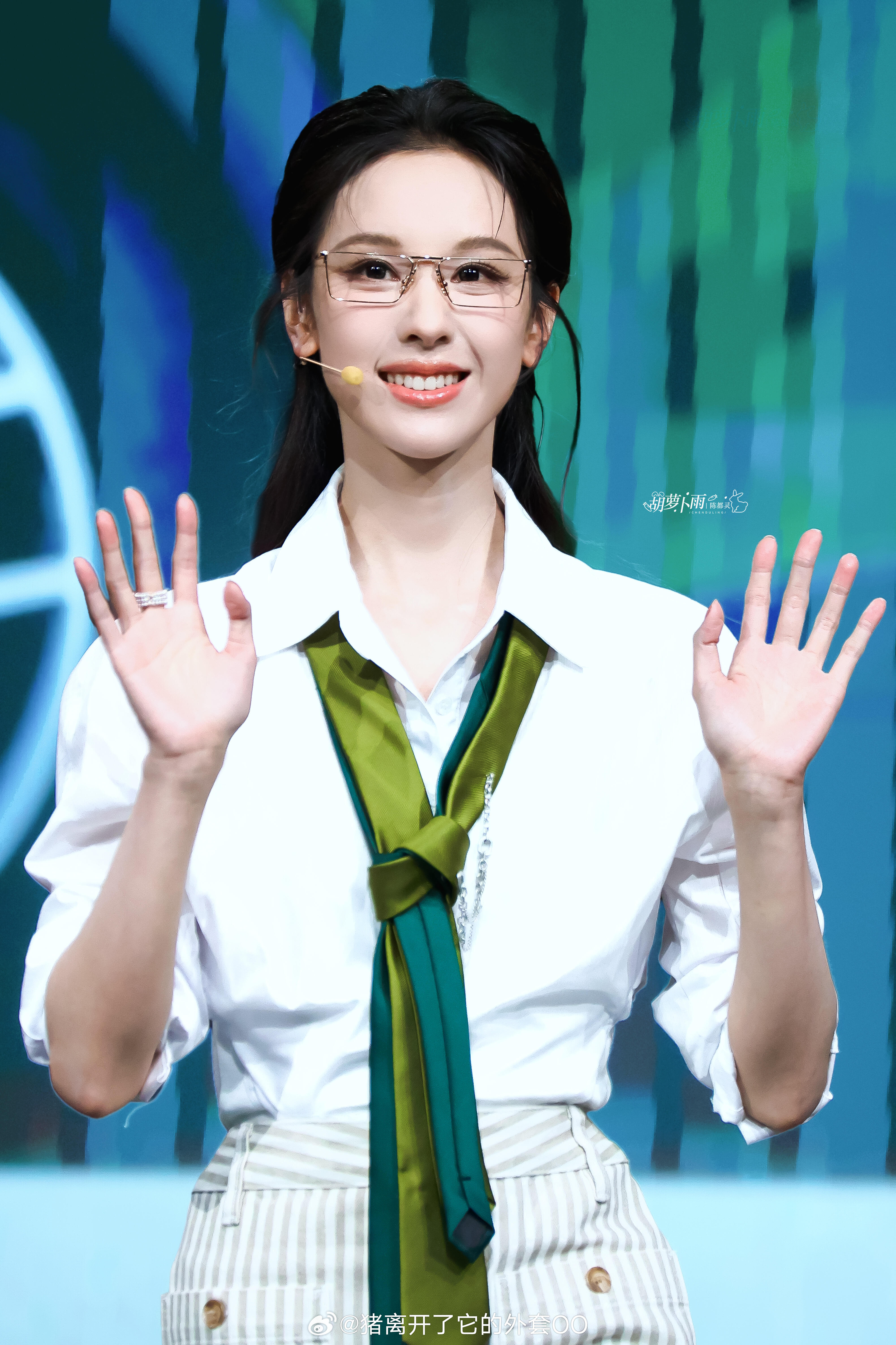 陈都灵今日品牌活动图，简直姬圈天菜来得！！