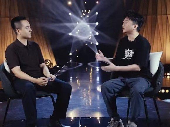 人民日报在场对话歌手2025歌手2025 流量与音乐如何找到平衡点？人民日报与洪