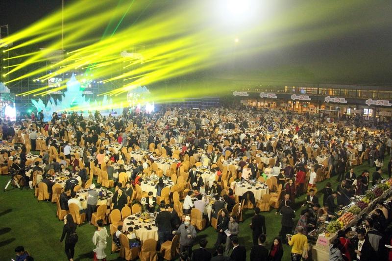 法律对于多人聚餐的连带债务规定，得看具体情况。如果是聚餐时有人因侵权行为导致他人