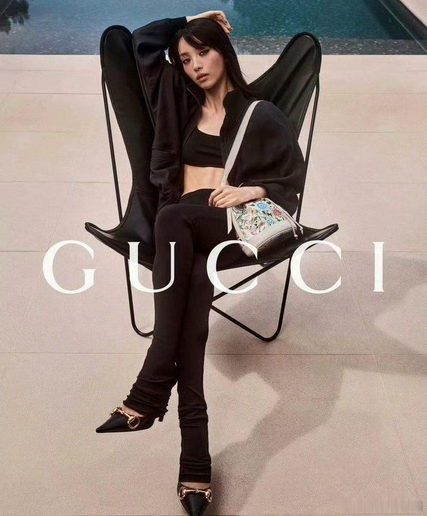 田曦薇GUCCI最新大片，来康康时尚表现力如何