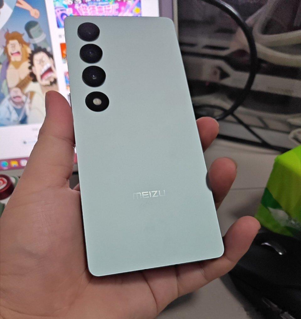 这款魅族自己也挺喜欢有铁粉想要的吗？打算也拿来抽一抽 