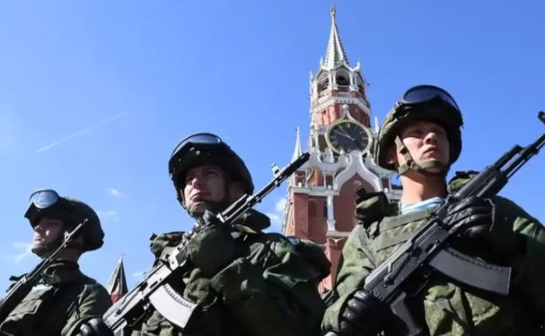 这才是真正的战争！被捧上神坛的“星链”，就在这几天，被俄罗斯军队狠狠地扯了下来。